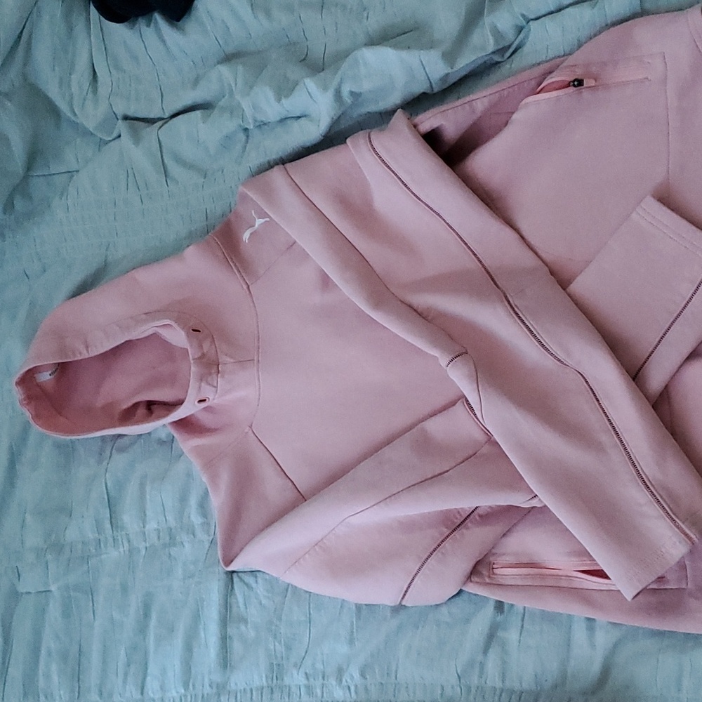 Puma sweater
